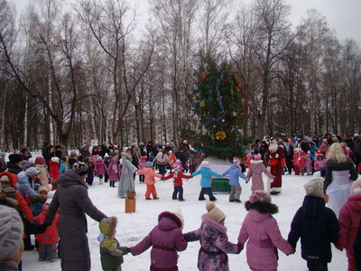 Молодежное правительство города Шумерли организовало и провело новогоднее представление